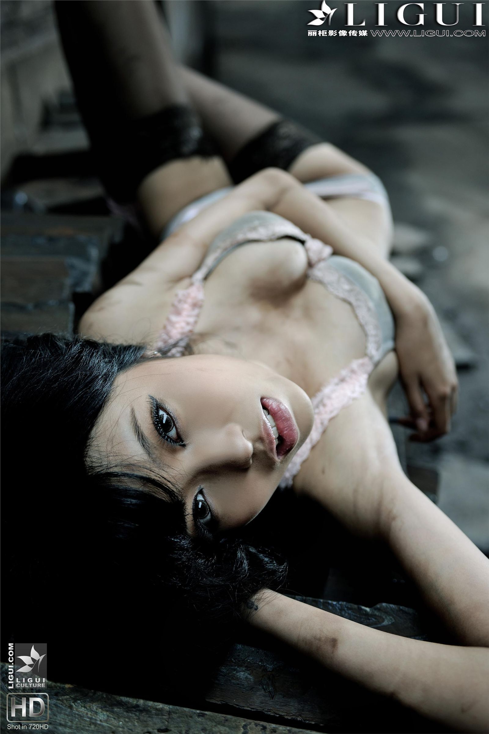 [丽柜]  另类视觉- MODEL 孟露 国产唯美套图